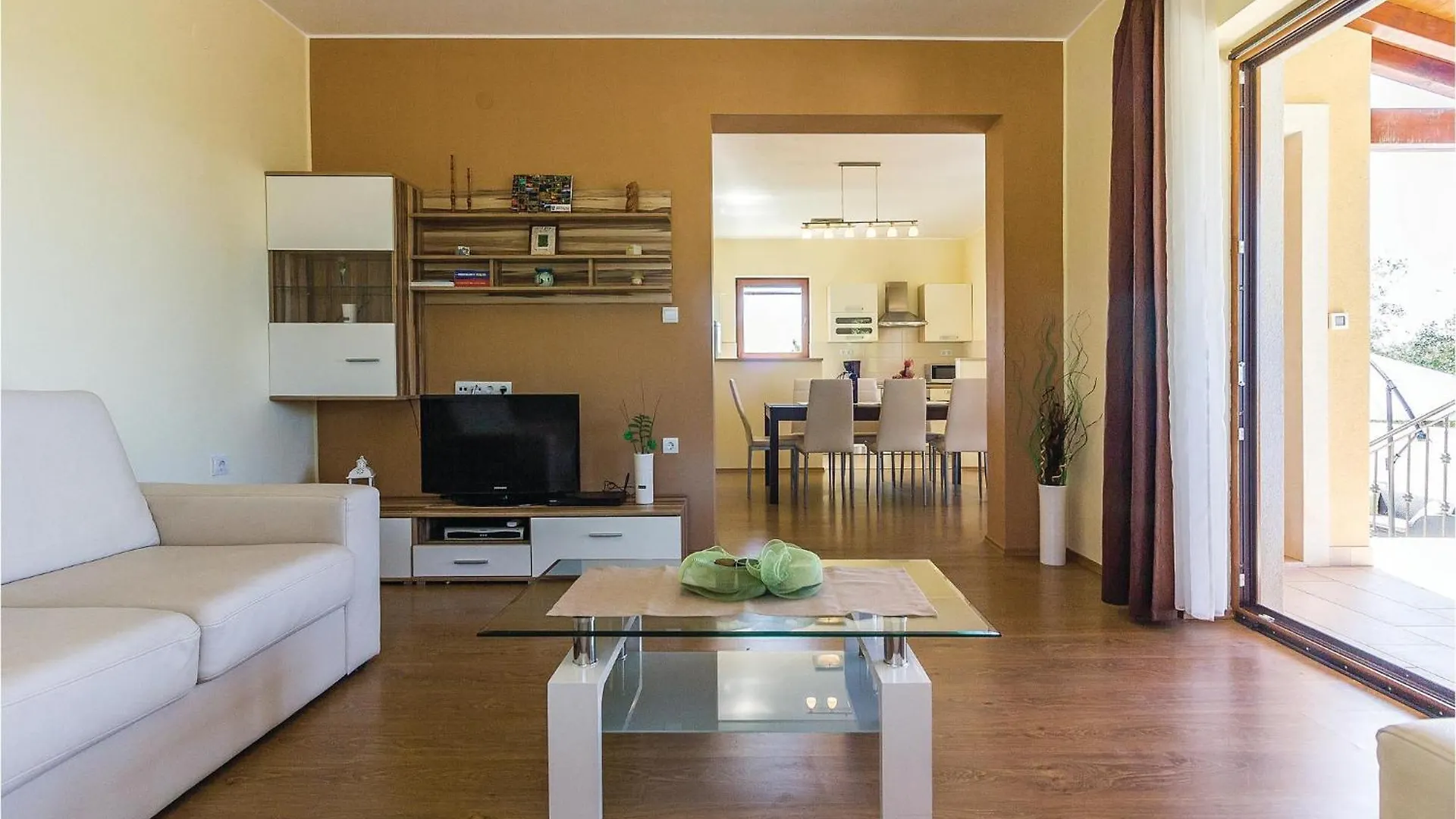 Holiday home 3 Bedroom Nice Home In Liznjan