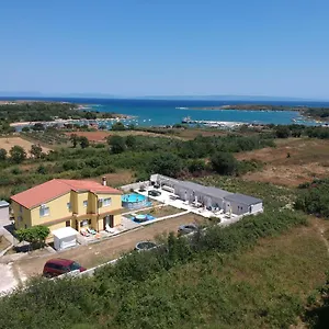Appartamento Palmira, Ližnjan